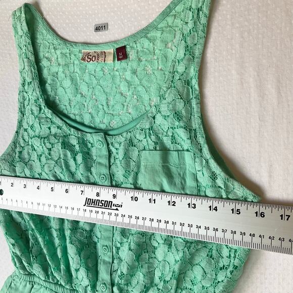 SO Women Dress size M Mint Green Lace Sleeveless Screw Neck KneeLength - Picture 3 of 11